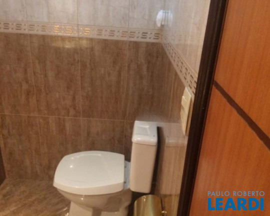 Imagem Sobrado com 3 Quartos à Venda, 240 m² em Jardim Utinga - Santo André Imagem Sobrado com 3 Quartos à Venda, 240 m² em Jardim Utinga - Santo André