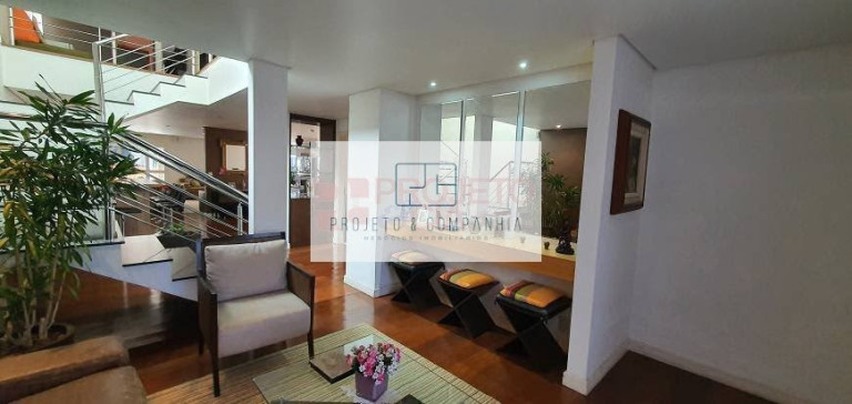 Sobrado com 4 Quartos à Venda, 350 m² em Chácara Monte Alegre - São Paulo