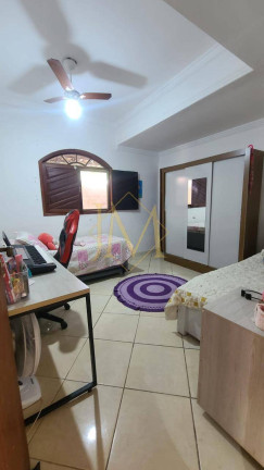 Imagem Casa com 3 Quartos à Venda, 600 m² em Petrópolis - Timóteo