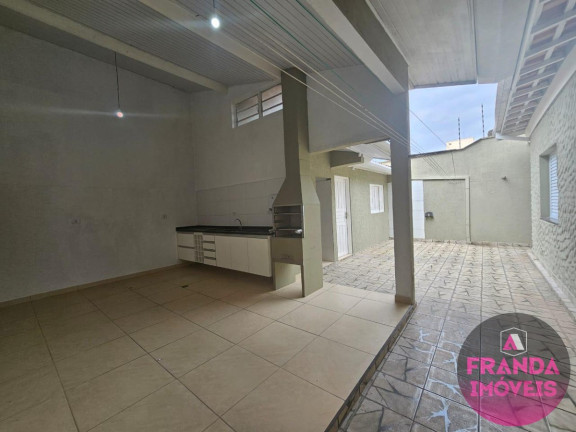 Imagem Casa com 3 Quartos à Venda, 185 m² em Centro - Ubatuba Imagem Casa com 3 Quartos à Venda, 185 m² em Centro - Ubatuba