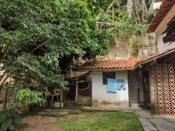 Imagem Terreno à Venda, em Niterói Imagem Terreno à Venda, em Niterói