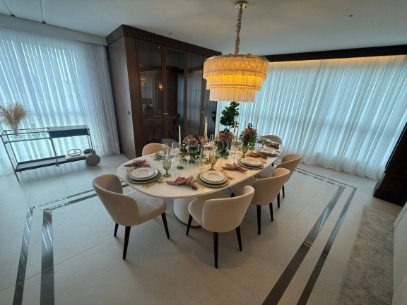 Imagem Cobertura com 4 Quartos à Venda, 326 m² em Centro - Balneário Camboriú
