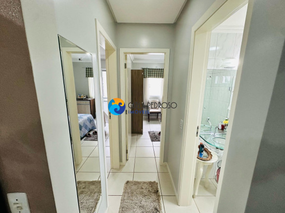 Imagem Apartamento com 2 Quartos à Venda, 59 m² em Comerciário - Criciúma
