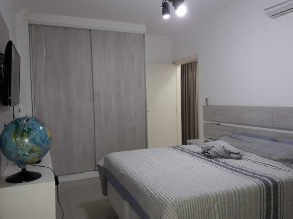 Imagem Apartamento com 3 Quartos à Venda, 94 m² em Gonzaga - Santos