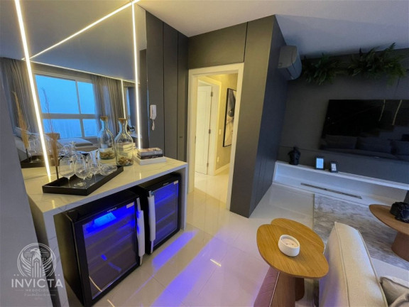 Imagem Cobertura com 3 Quartos à Venda, 240 m² em Centro - Balneário Camboriú