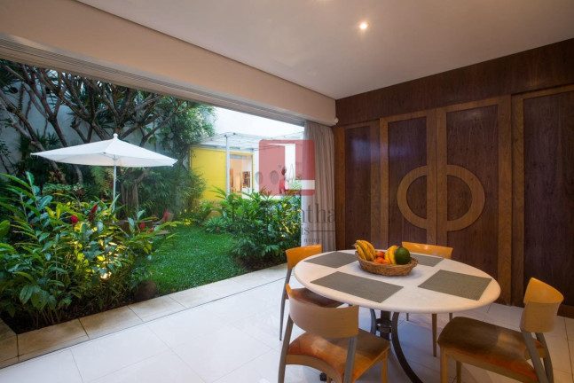 Imagem Casa com 2 Quartos à Venda, 210 m² em Jardim Paulista - São Paulo Imagem Casa com 2 Quartos à Venda, 210 m² em Jardim Paulista - São Paulo
