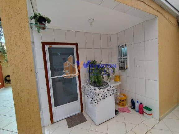 Imagem Casa com 3 Quartos à Venda, 220 m² em Centro - Mongaguá