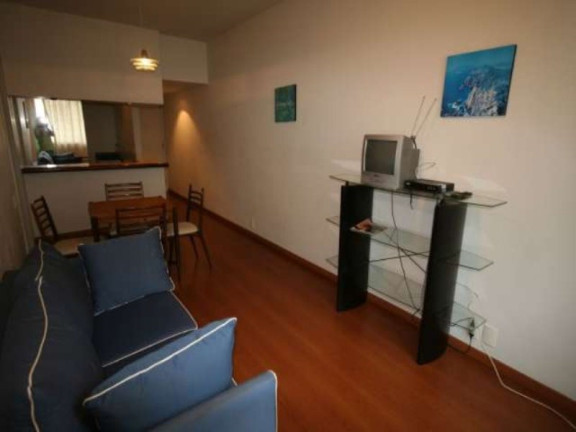 Imagem Imóvel com 2 Quartos para Temporada,  em Copacabana - Rio De Janeiro