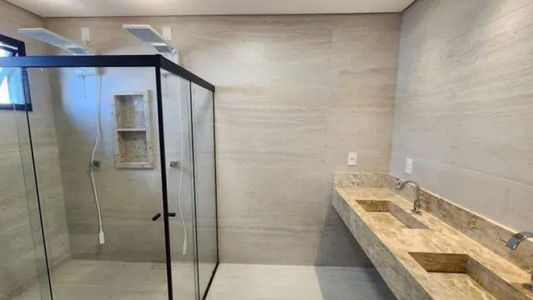 Imagem Casa com 4 Quartos à Venda, 321 m² em Condomínio Belvedere Ii - Cuiabá