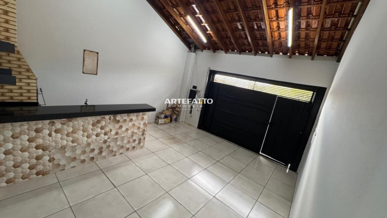 Imagem Casa com 2 Quartos à Venda, 125 m²
