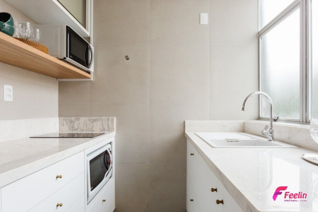 Imagem Apartamento com 1 Quarto à Venda, 47 m² em Centro - Florianópolis Imagem Apartamento com 1 Quarto à Venda, 47 m² em Centro - Florianópolis