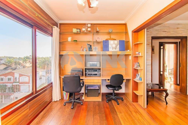 Imagem Imóvel com 3 Quartos à Venda, 181 m² em Tristeza - Porto Alegre Imagem Imóvel com 3 Quartos à Venda, 181 m² em Tristeza - Porto Alegre