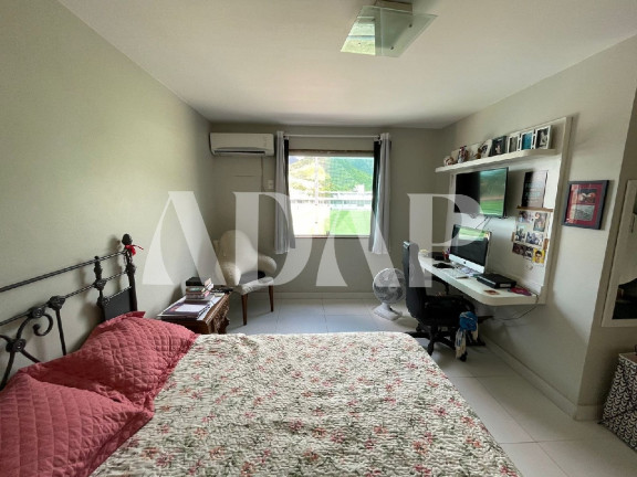 Imagem Casa com 3 Quartos à Venda, 160 m² em Vargem Grande - Rio De Janeiro Imagem Casa com 3 Quartos à Venda, 160 m² em Vargem Grande - Rio De Janeiro