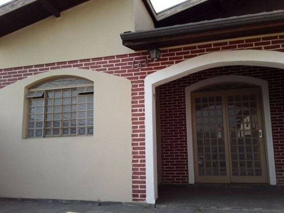 Casa com 3 Quartos à Venda, 140 m² em Jardim Rosely - Pindamonhangaba