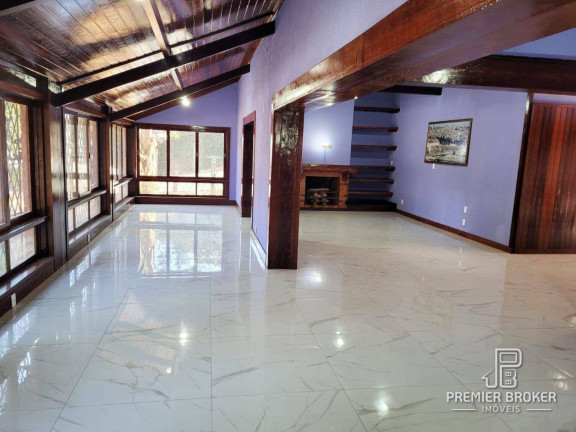Imagem Casa com 4 Quartos à Venda, 310 m² em Albuquerque - Teresópolis Imagem Casa com 4 Quartos à Venda, 310 m² em Albuquerque - Teresópolis