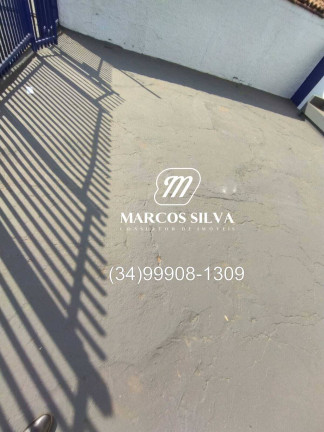 Imagem Casa com 3 Quartos à Venda, 250 m² em Nossa Senhora Aparecida - Uberlândia