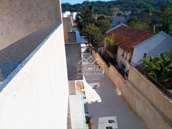 Imagem Sobrado com 3 Quartos à Venda, 144 m² em Seminário - Curitiba Imagem Sobrado com 3 Quartos à Venda, 144 m² em Seminário - Curitiba