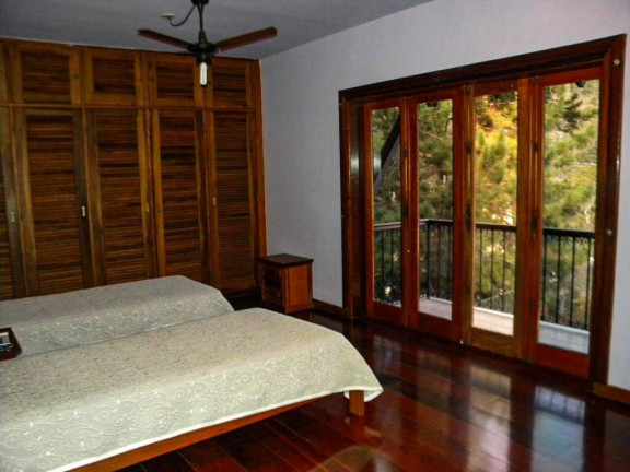 Imagem Casa com 7 Quartos à Venda, 120 m² em Itaipava - Petrópolis