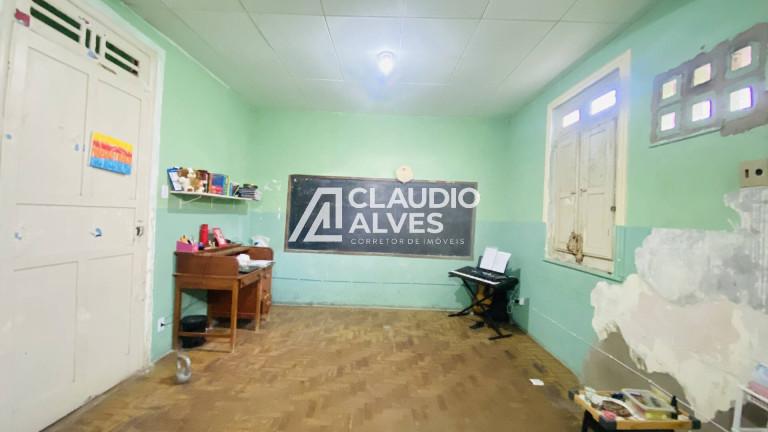 Imagem Casa com 4 Quartos à Venda, 1 m² em Centro - Feira De Santana