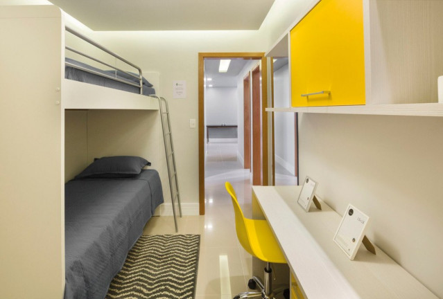 Imagem Imóvel com 3 Quartos à Venda, 76 m² em Camaquã - Porto Alegre Imagem Imóvel com 3 Quartos à Venda, 76 m² em Camaquã - Porto Alegre