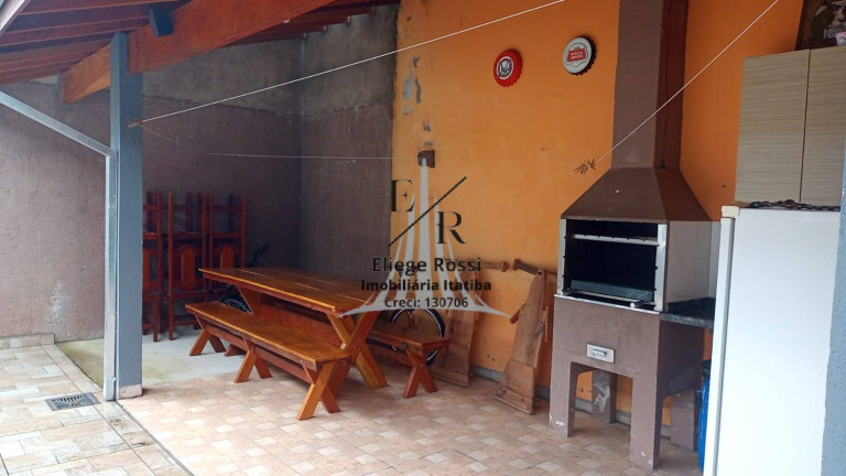 Imagem Casa com 3 Quartos à Venda, 250 m² em Itatiba Imagem Casa com 3 Quartos à Venda, 250 m² em Itatiba