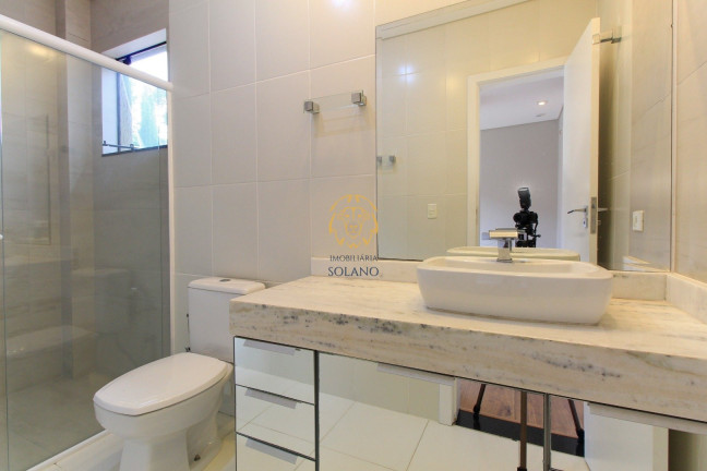 Imagem Casa de Condomínio com 3 Quartos à Venda, 360 m² em Bacacheri - Curitiba