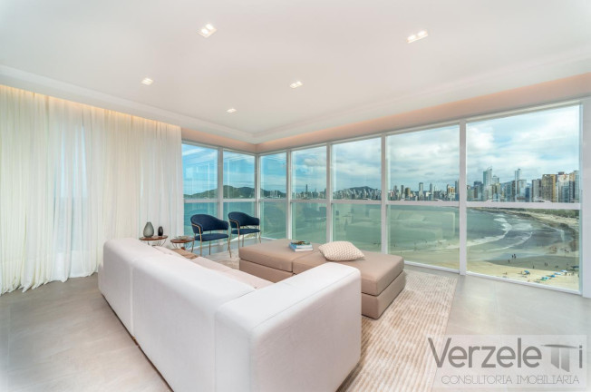 Imagem Apartamento com 4 Quartos à Venda, 282 m² em Pioneiros - Balneário Camboriú Imagem Apartamento com 4 Quartos à Venda, 282 m² em Pioneiros - Balneário Camboriú