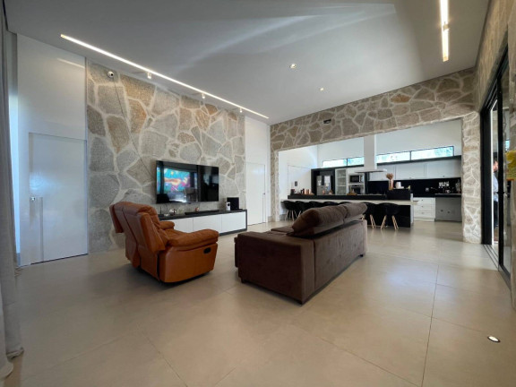 Imagem Casa com 3 Quartos à Venda, 250 m² em Residencial Anaville - Anápolis