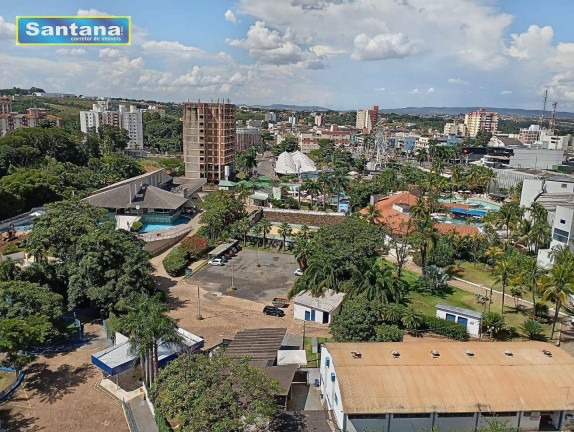 Imagem Apartamento com 1 Quarto à Venda, 42 m² em Centro - Caldas Novas