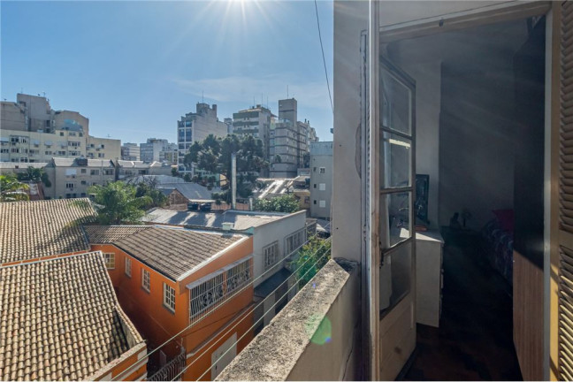 Imagem Imóvel com 2 Quartos à Venda, em Centro Histórico - Porto Alegre Imagem Imóvel com 2 Quartos à Venda, em Centro Histórico - Porto Alegre