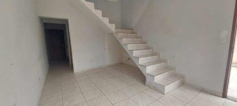 Imagem Sobrado com 2 Quartos à Venda, 90 m² em Baln. Nossa Senhora De Fátima - Mongaguá Imagem Sobrado com 2 Quartos à Venda, 90 m² em Baln. Nossa Senhora De Fátima - Mongaguá