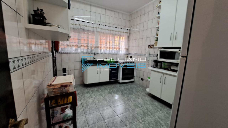Imagem Casa com 4 Quartos à Venda, 300 m² em Canto Do Forte - Praia Grande Imagem Casa com 4 Quartos à Venda, 300 m² em Canto Do Forte - Praia Grande