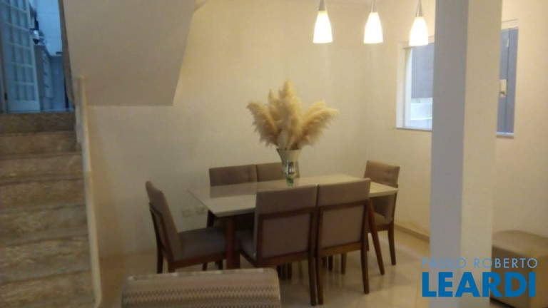 Imagem Casa de Condomínio com 3 Quartos à Venda, 262 m² em Vila Bastos - Santo André
