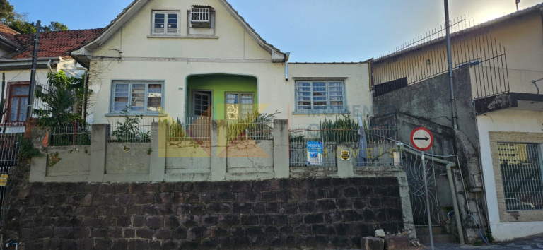 Imagem Casa com 3 Quartos à Venda, 128 m² em Centro - Blumenau Imagem Casa com 3 Quartos à Venda, 128 m² em Centro - Blumenau