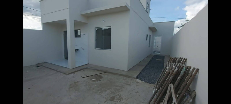 Imagem Casa com 2 Quartos à Venda,  em Feira De Santana
