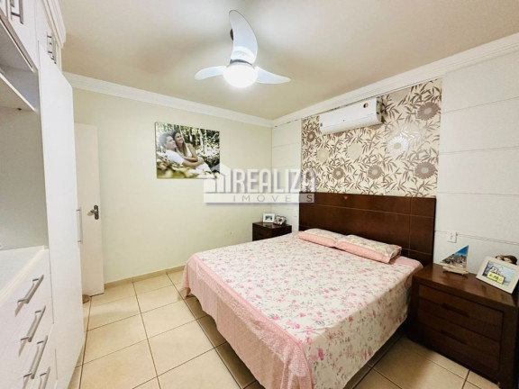 Imagem Apartamento com 3 Quartos à Venda, 199 m² em Irmãos Soares - Uberaba Imagem Apartamento com 3 Quartos à Venda, 199 m² em Irmãos Soares - Uberaba