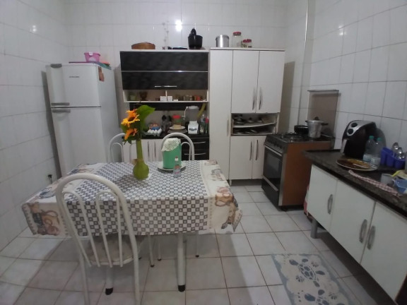 Imagem Casa com 2 Quartos à Venda, 95 m² em Vila Tupi - Praia Grande Imagem Casa com 2 Quartos à Venda, 95 m² em Vila Tupi - Praia Grande