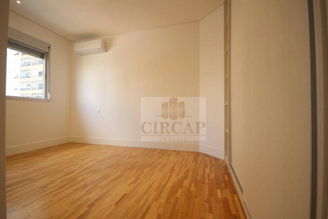 Imagem Apartamento com 3 Quartos à Venda ou Locação, 244 m² em Moema - São Paulo