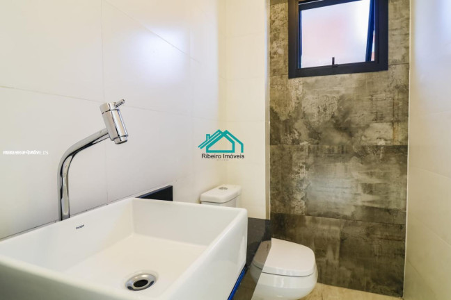 Imagem Casa com 4 Quartos à Venda, 150 m² em Villas Do Jaguari - Santana De Parnaíba Imagem Casa com 4 Quartos à Venda, 150 m² em Villas Do Jaguari - Santana De Parnaíba