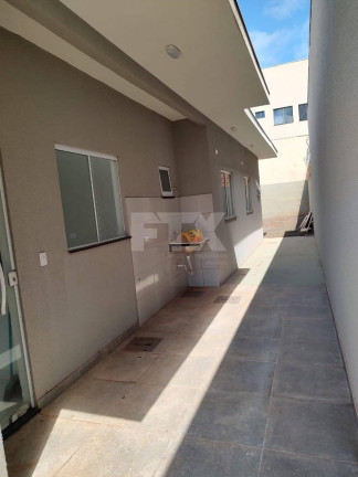 Imagem Casa com 2 Quartos à Venda, 60 m² em Jardim Montevidéu - Campo Grande