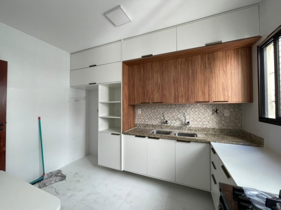 Imagem Apartamento com 3 Quartos para Alugar, 160 m² em Graça - Salvador Imagem Apartamento com 3 Quartos para Alugar, 160 m² em Graça - Salvador