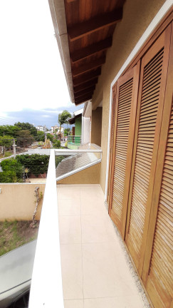 Imagem Sobrado com 3 Quartos à Venda, 172 m² em Nossa Senhora Das Graças - Canoas
