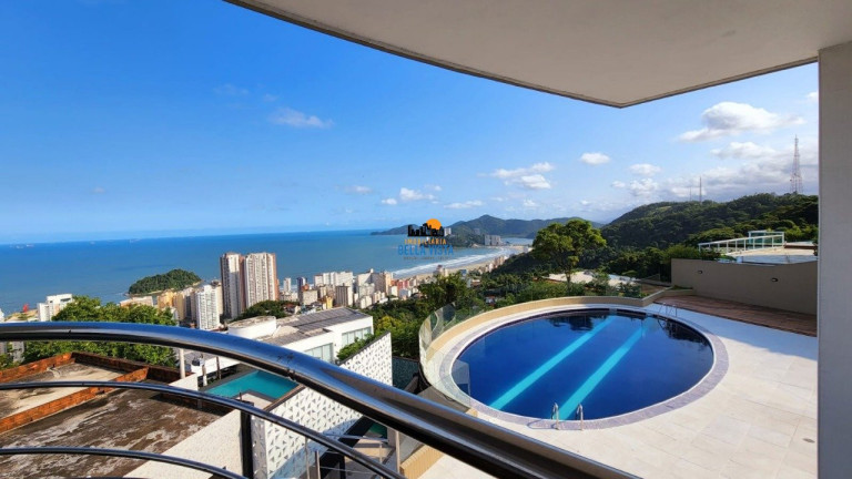 Casa com 5 Quartos à Venda,  em Morroo Santa Terezinha - Santos