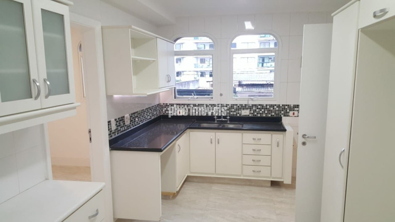 Imagem Apartamento com 3 Quartos à Venda, 200 m² em Moema - São Paulo Imagem Apartamento com 3 Quartos à Venda, 200 m² em Moema - São Paulo