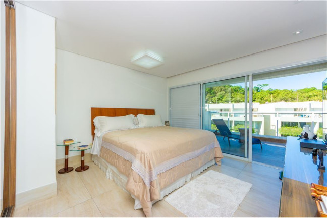 Imagem Casa com 5 Quartos à Venda, em Balneário Praia Do Pernambuco - Guarujá Imagem Casa com 5 Quartos à Venda, em Balneário Praia Do Pernambuco - Guarujá