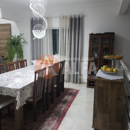 Imagem Casa com 4 Quartos para Alugar, 500 m² em Jardim Caiapiá - Cotia Imagem Casa com 4 Quartos para Alugar, 500 m² em Jardim Caiapiá - Cotia
