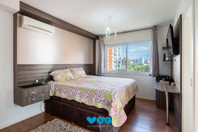 Imagem Imóvel com 3 Quartos à Venda, 141 m² em Jardim Europa - Porto Alegre
