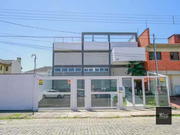 Sobrado com 4 Quartos à Venda,  em Cinqüentenário - Caxias Do Sul