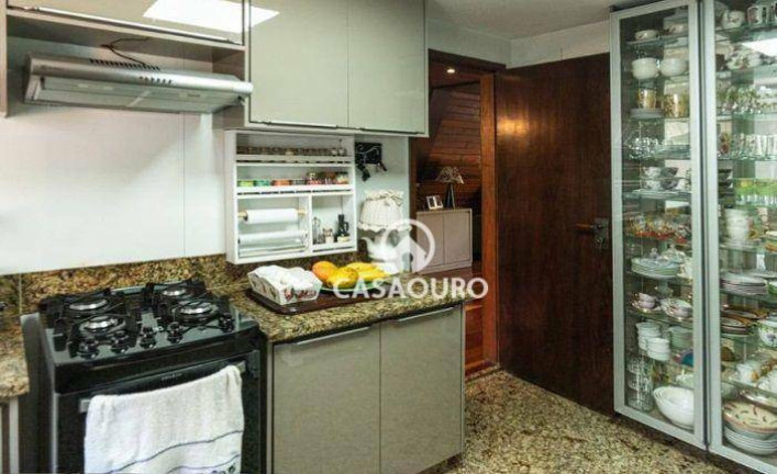 Imagem Casa com 5 Quartos à Venda, 400 m² em Bosque Da Ribeira - Nova Lima Imagem Casa com 5 Quartos à Venda, 400 m² em Bosque Da Ribeira - Nova Lima