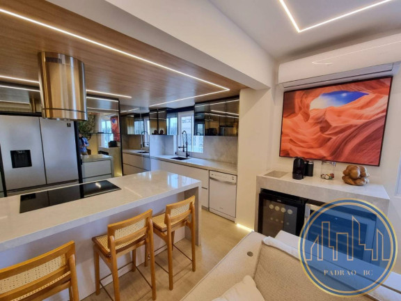 Imagem Apartamento com 4 Quartos para Temporada, em Centro - Balneário Camboriú Imagem Apartamento com 4 Quartos para Temporada, em Centro - Balneário Camboriú